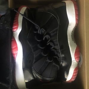 Jordan 11 Bred 2019 size 9